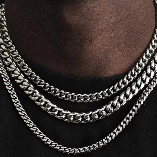 Cuban Link Necklace – 7mm Wide made of Stainless Steel